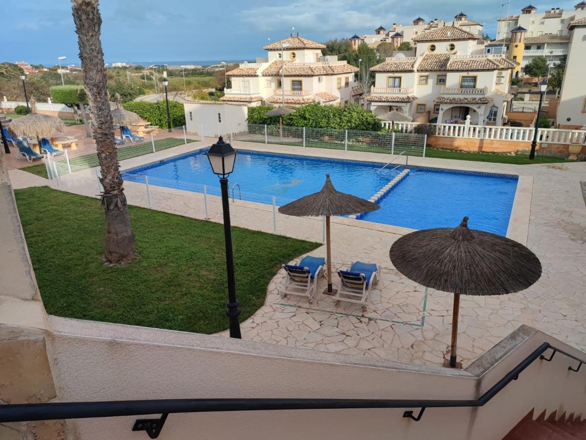 Apartamento en La Zenia Apartamento Oriola  Exterior foto
